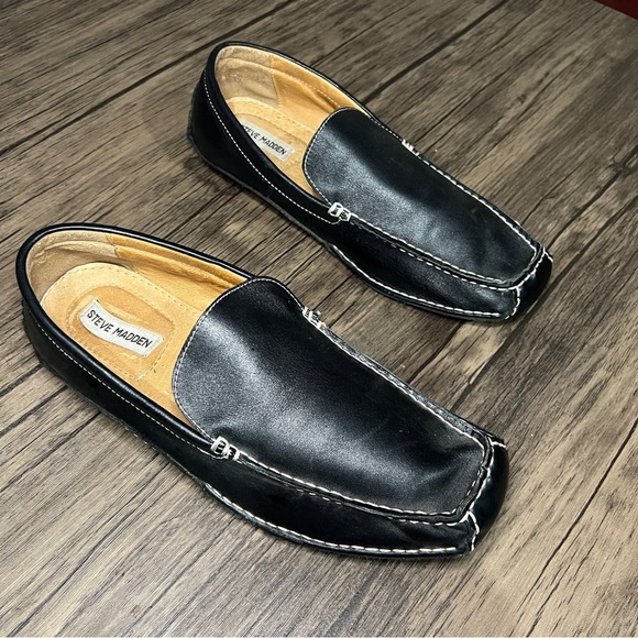 Steve Madden Other - STEVE MADDEN Size 10.5 Novo Black Leather Driving Slip On Loafers Moc Toe